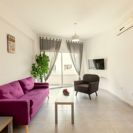 Savvas City Centre Flat Larnaca Ngoại thất bức ảnh