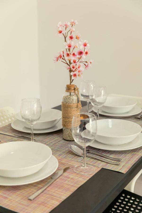 Savvas City Centre Flat Larnaca Ngoại thất bức ảnh